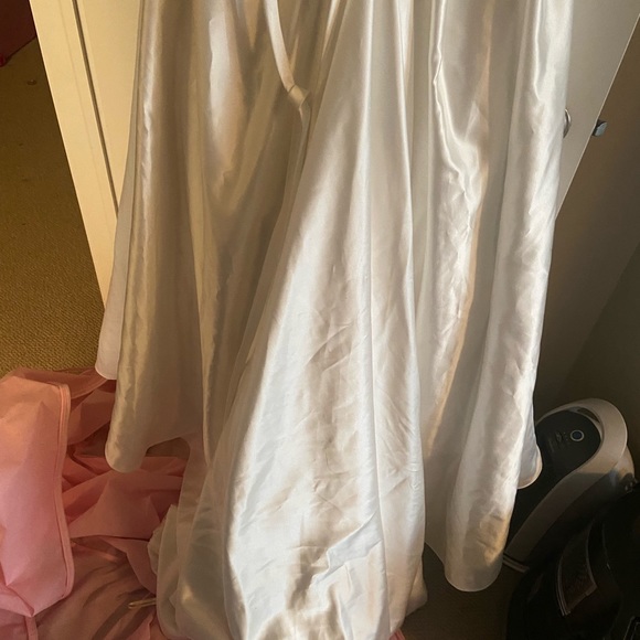 Maggie Sottero size 12 Satin Gown. Never worn. - Picture 4 of 6